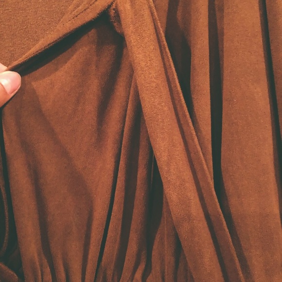 Flared long sleeve shorts romper - Picture 3 of 5